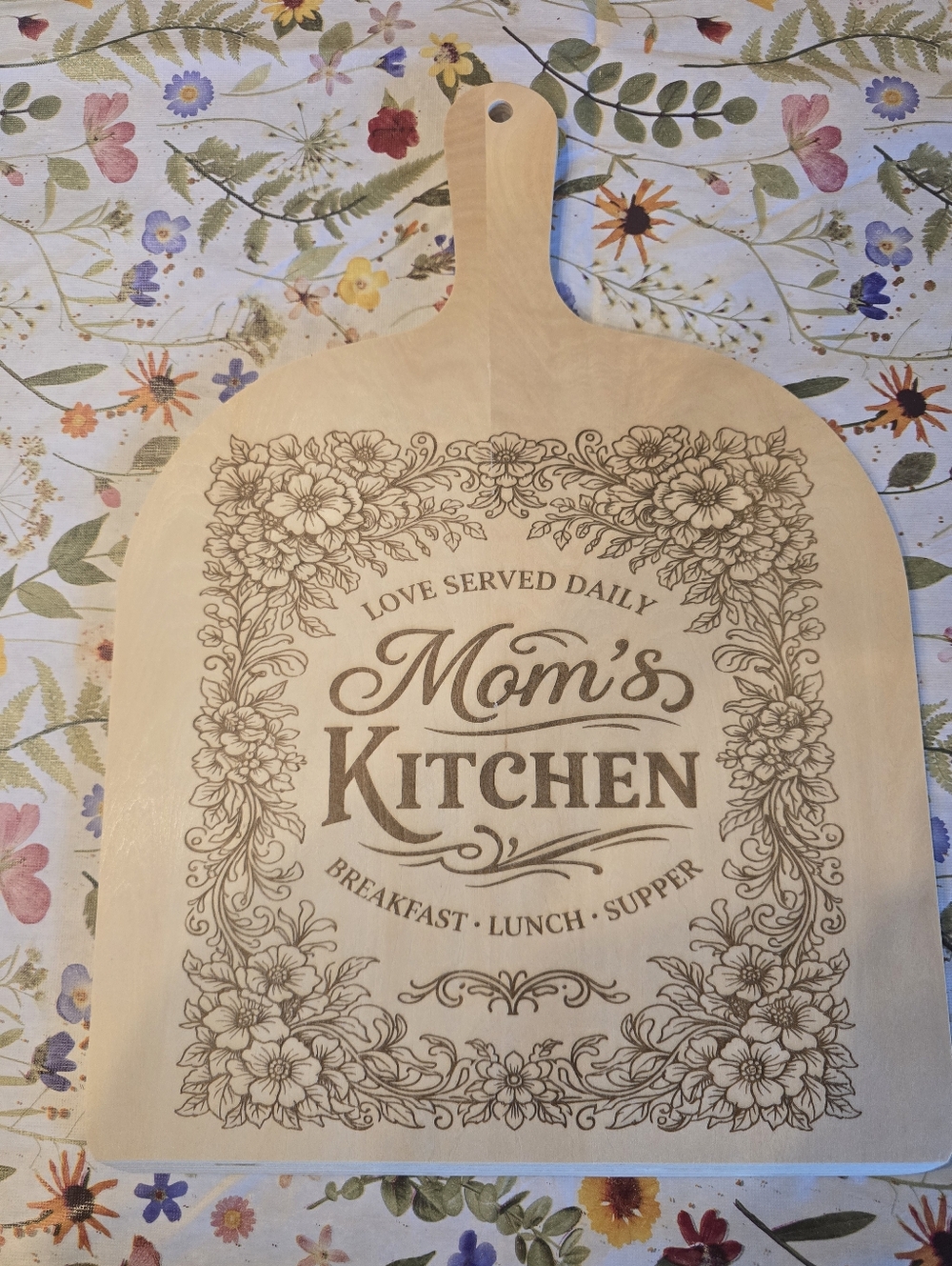Mom's Kitchen Decorative Wooden Pizza Peel - Natural Wood, Engraved 12x12